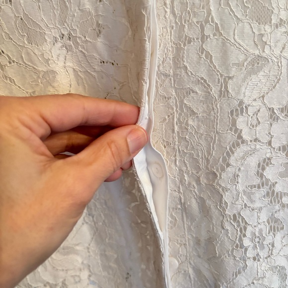 L'AGENCE Ivory Lace Blouse - Picture 5 of 9